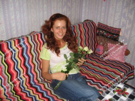 Разноцветный плед, связанный крючком Разноцветный плед, связанный крючком