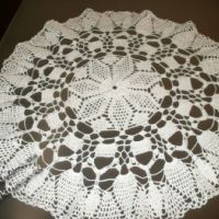 Круглая салфетка, связанная крючком — работа Елены. Вязание крючком.