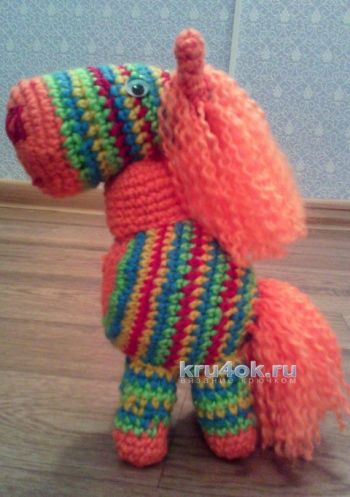 Игрушка лошадь крючком. Работа Анны. Вязание крючком.