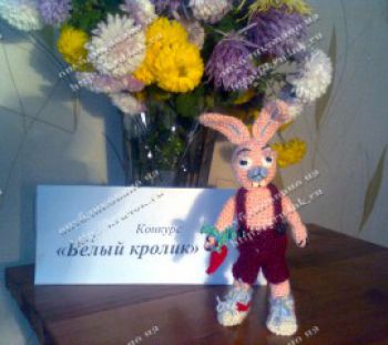 Новогодние ёлочки связанные крючком Новогодние ёлочки связанные крючком