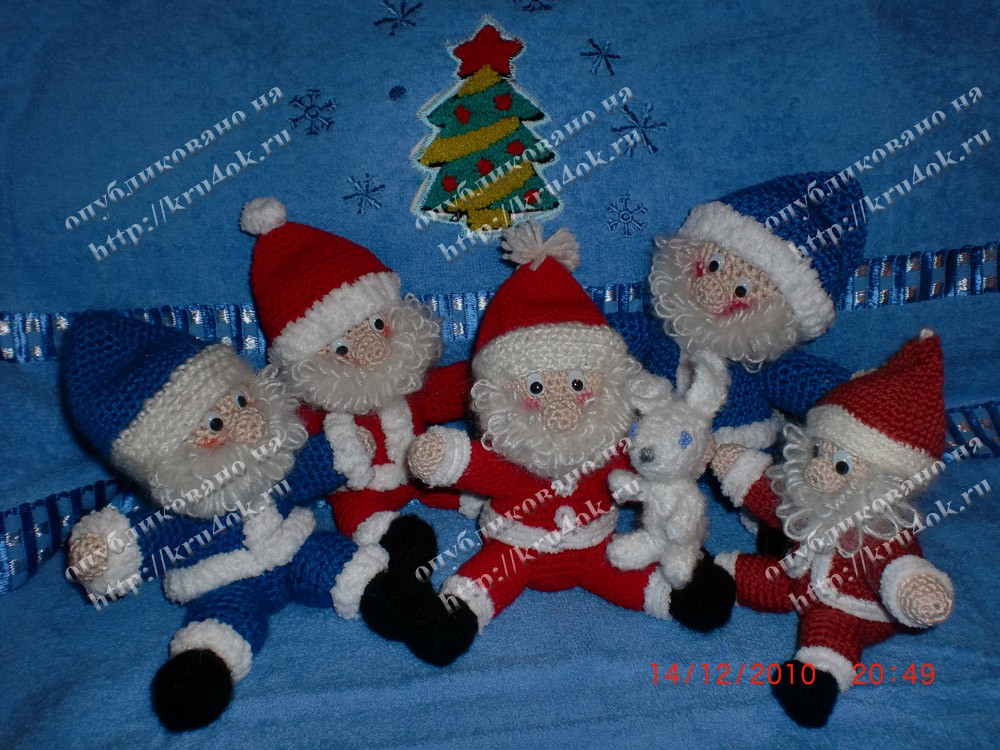 Вязаная игрушка - Дед Мороз