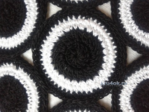 Топ для девочки Черно-белое настроение вязание и схемы вязания