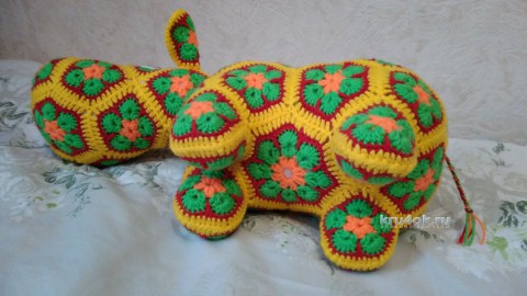 Бегемот из мотивов Африканский цветок крючком. Работа Ксении вязание и схемы вязания