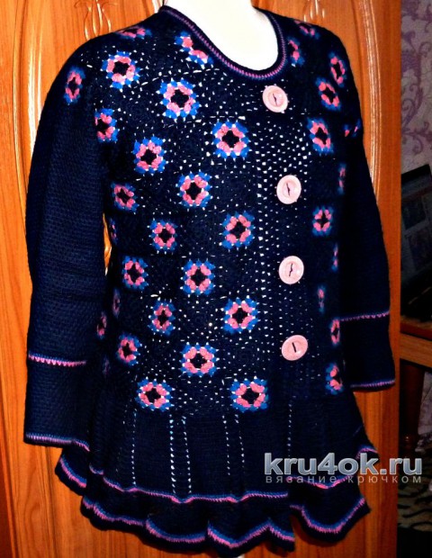 Пуловер из бабушкиных квадратов. Работа Ирины