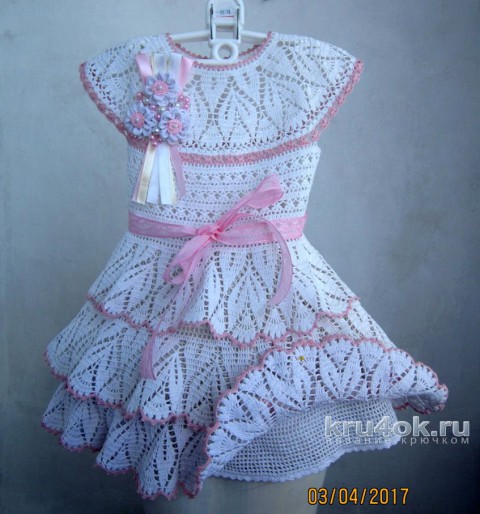 Вязаное платье для девочки. Работа Валентины Литвиновой вязание и схемы вязания