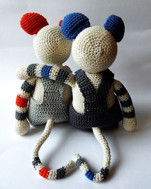 Два мышонка