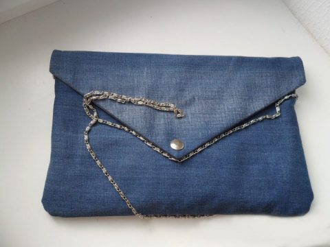 объемная сумка-клатч из старых джинс своими руками