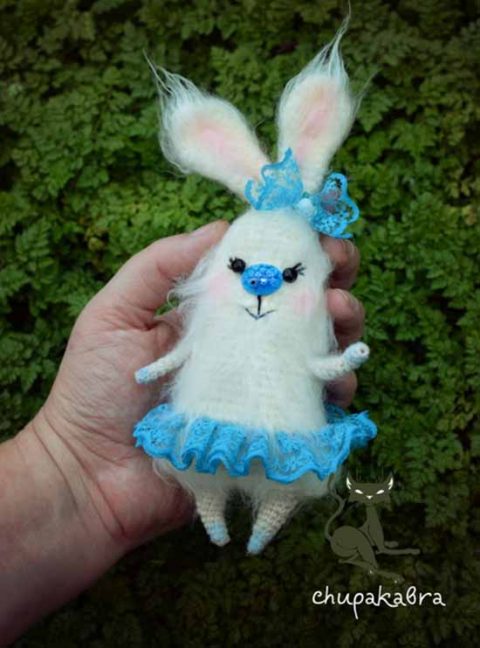 Кролик Марта (вязание крючком)