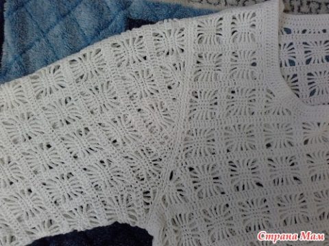 Вяжем женский пуловер крючком, работы с нашего сайта