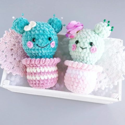 Как связать плюшевый кактус крючком