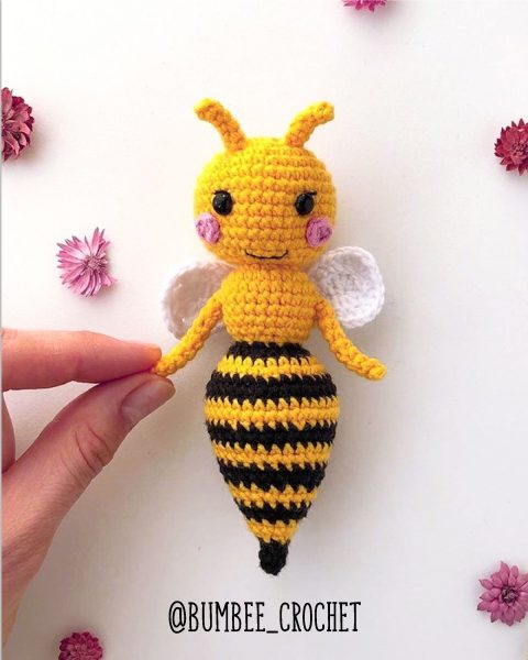Пчелка крючком-6452