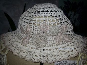 Летние шляпки, связанные крючком